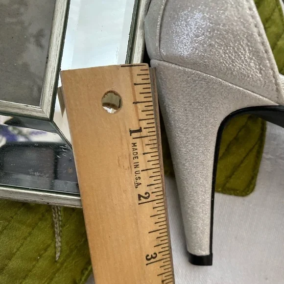 Kelly & katie Silver 3inch heels,sparkling like new cond prom or Wedding - Picture 3 of 9